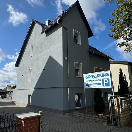 Skypension Schönefeld Dış mekan fotoğraf