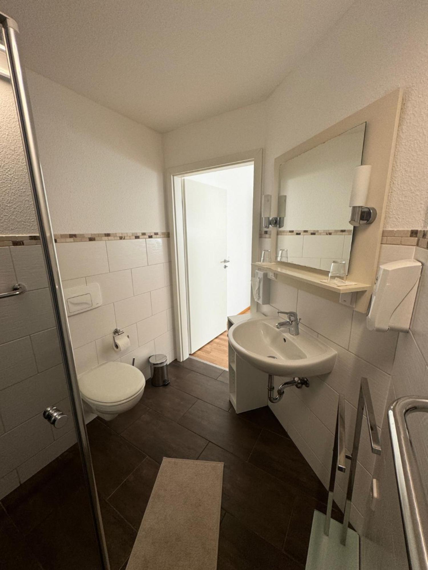 Skypension Schönefeld Dış mekan fotoğraf